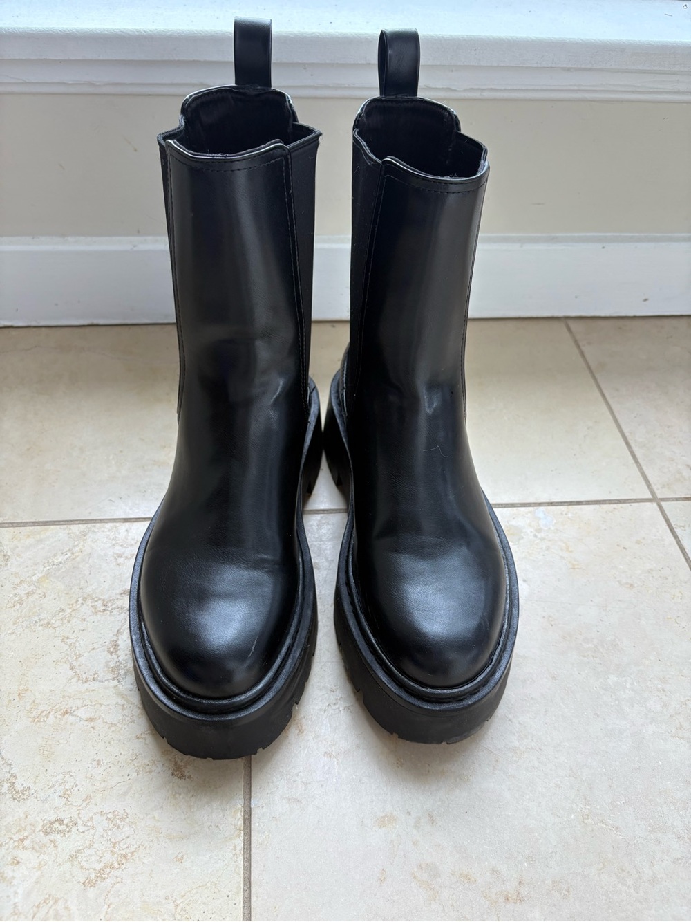 Chunky Black Leather Chelsea Boots